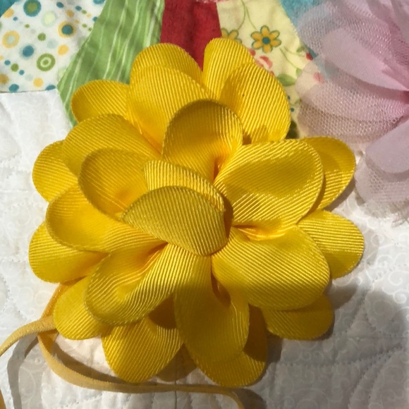 $8:00 For all Four flower headbands - Picture 3 of 6